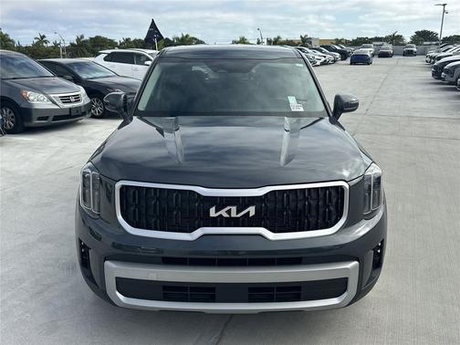 2023 Kia Telluride LX