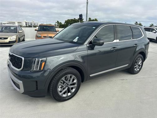 2023 Kia Telluride LX