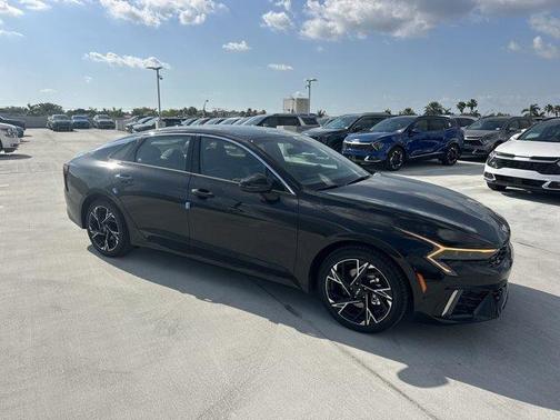 2025 Kia K5 GT-Line