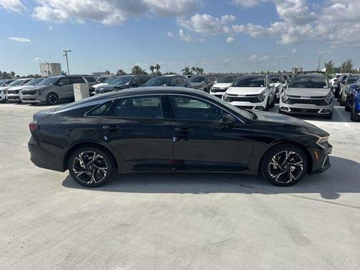 2025 Kia K5 GT-Line