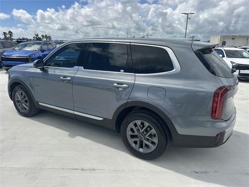 2023 Kia Telluride LX