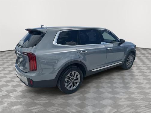 2023 Kia Telluride LX