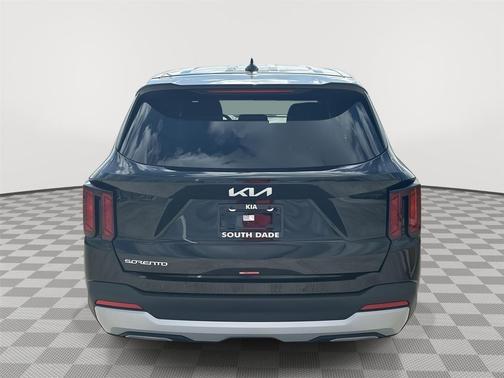 2026 Kia Sorento LX