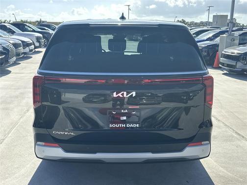 2026 Kia Carnival LXS