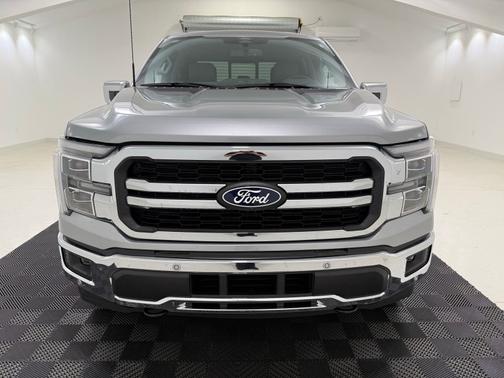 Iconic Silver Metallic 2025 Ford F-150 Lariat