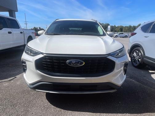 Star White Metallic Tri-Coat 2023 Ford Escape Base