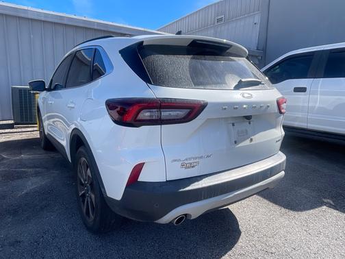 Star White Metallic Tri-Coat 2023 Ford Escape Base