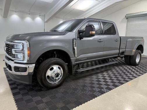 2024 Ford F-350 Lariat Super Duty