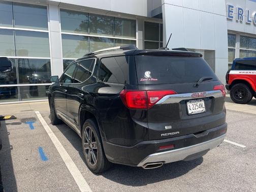 2017 GMC Acadia Denali