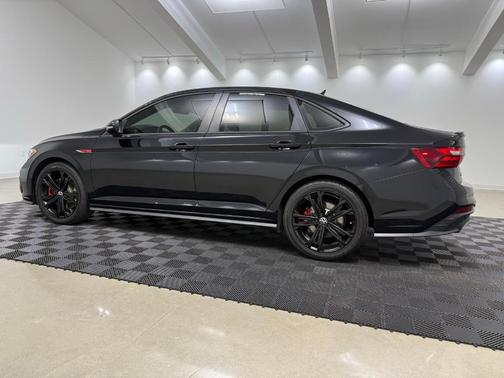 2022 Volkswagen Jetta GLI 2.0T Autobahn