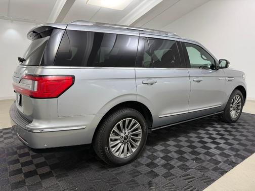 2020 Lincoln Navigator Standard