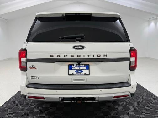 Star White 2022 Ford Expedition Timberline