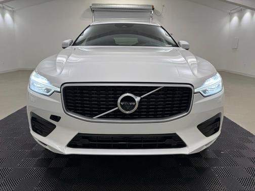 2018 Volvo XC60 T6 R-Design