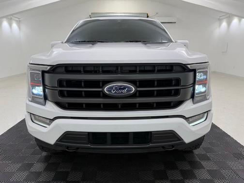 Oxford White 2021 Ford F-150 Lariat