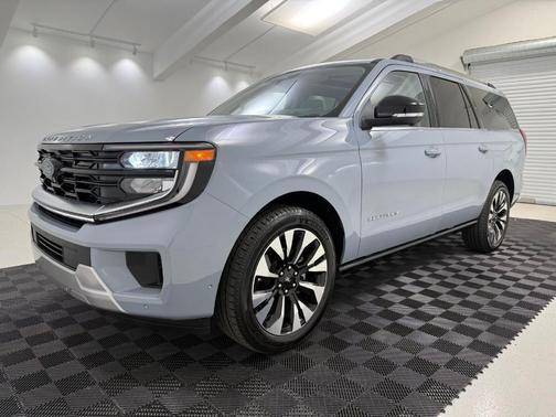 Glacier Gray Metallic 2025 Ford Expedition Max Platinum
