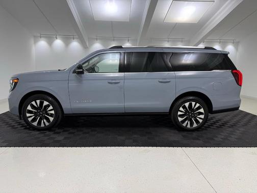 Glacier Gray Metallic 2025 Ford Expedition Max Platinum