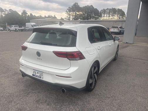 Opal White Pearl Effect 2025 Volkswagen Golf GTI 2.0T S