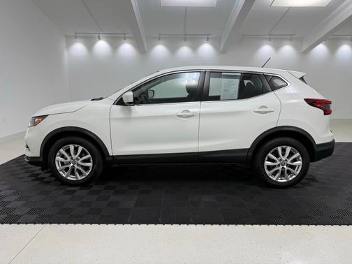 Glacier White 2021 Nissan Rogue Sport S