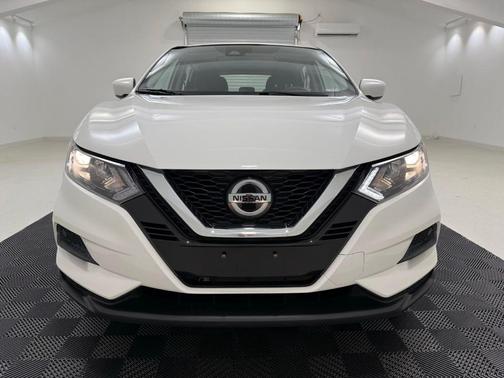 Glacier White 2021 Nissan Rogue Sport S