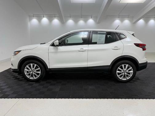 Glacier White 2021 Nissan Rogue Sport S
