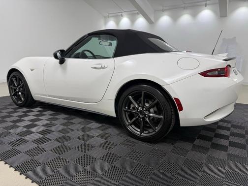 2017 Mazda MX-5 Miata Club