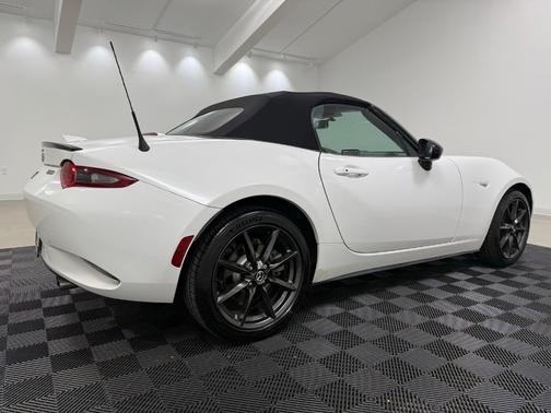 2017 Mazda MX-5 Miata Club