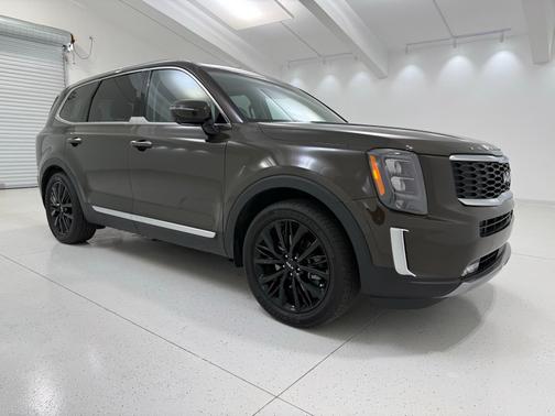 Dark Moss 2022 Kia Telluride SX