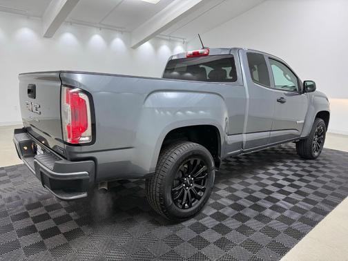 2022 GMC Canyon Elevation Standard