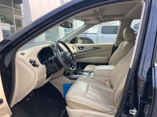 2017 INFINITI QX60 Base