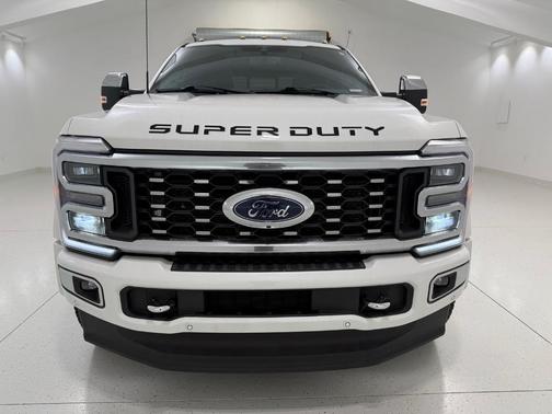 2023 Ford F-450 Platinum