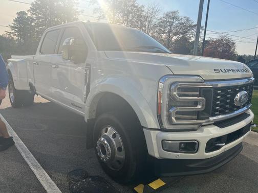 2023 Ford F-450 Platinum