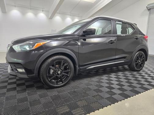 2020 Nissan Kicks SR