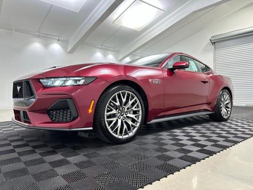 2025 Ford Mustang GT Premium