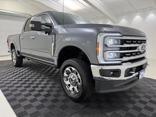 Carbonized Gray Metallic 2024 Ford F-250 Lariat