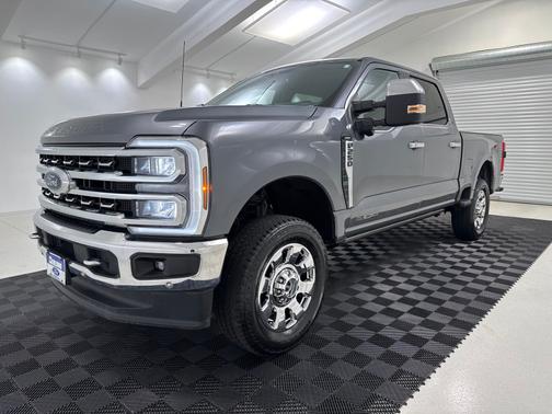 Carbonized Gray Metallic 2024 Ford F-250 Lariat