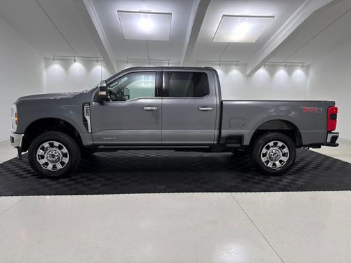 Carbonized Gray Metallic 2024 Ford F-250 Lariat