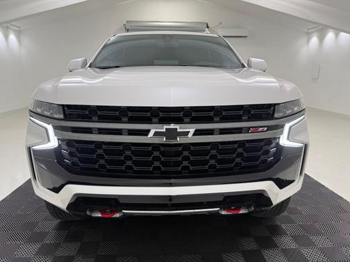 Iridescent Pearl Tricoat 2022 Chevrolet Tahoe Z71