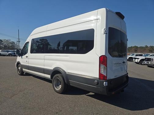 2022 Ford Transit-350 XLT