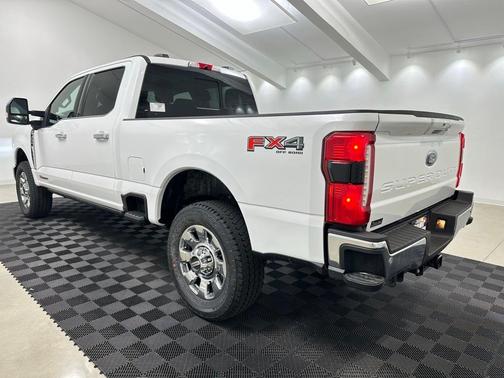 2025 Ford F-350 Lariat Super Duty