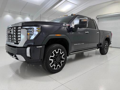 2024 GMC Sierra 2500 Denali