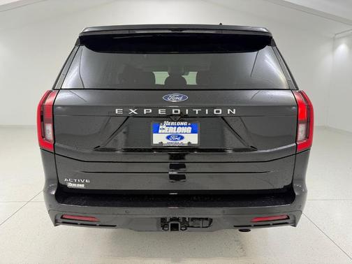 Agate Black Metallic 2025 Ford Expedition Active