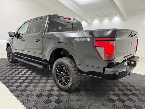 Agate Black Metallic 2026 Ford F-150 XLT