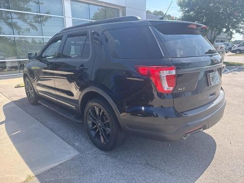 Shadow Black 2018 Ford Explorer XLT