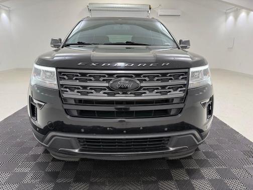 Shadow Black 2018 Ford Explorer XLT