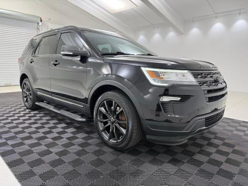 Shadow Black 2018 Ford Explorer XLT