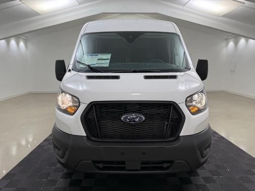 2025 Ford Transit-250 148 WB Medium Roof Cargo