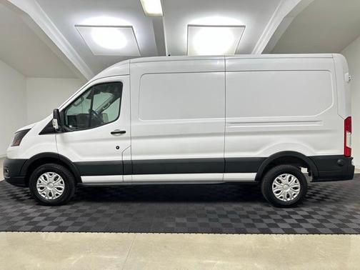 2024 Ford E-Transit Base