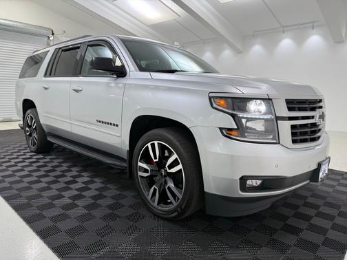 Silver Ice Metallic 2019 Chevrolet Suburban Premier