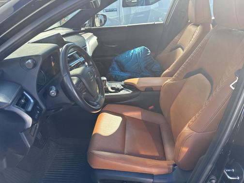2021 Lexus UX 250h Base