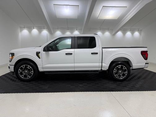 Oxford White 2025 Ford F-150 STX